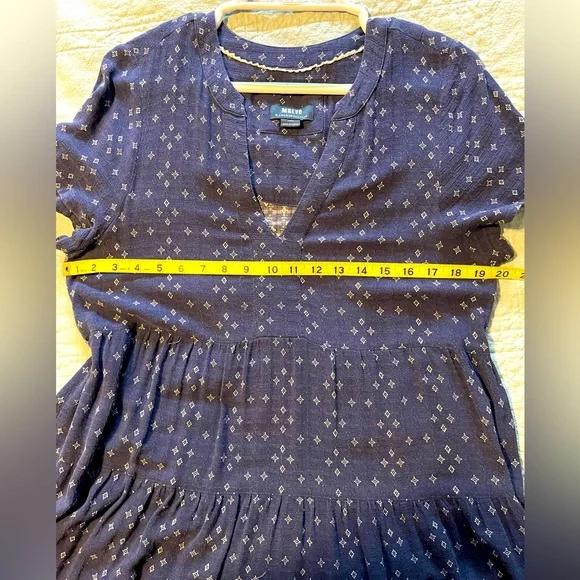 Anthropologie’s popular tiered Maeve dress. Navy & white. Large. - Picture 3 of 6